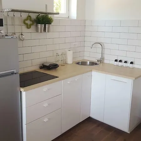 Apartmán 2017 Renovated Apt With Amazing Balcony View! *