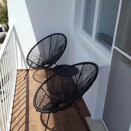 2017 Renovated Apt With Amazing Balcony View! Komiža